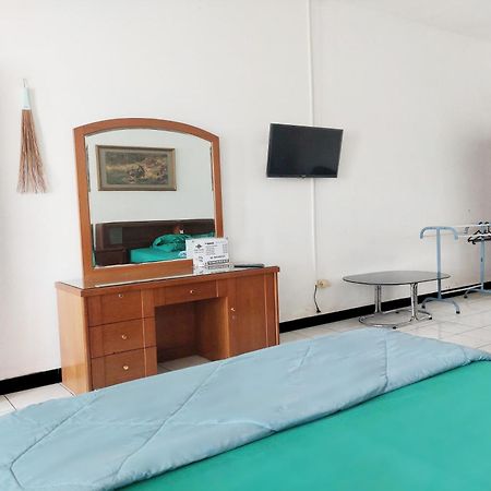 Vanda Villa Batu  Esterno foto